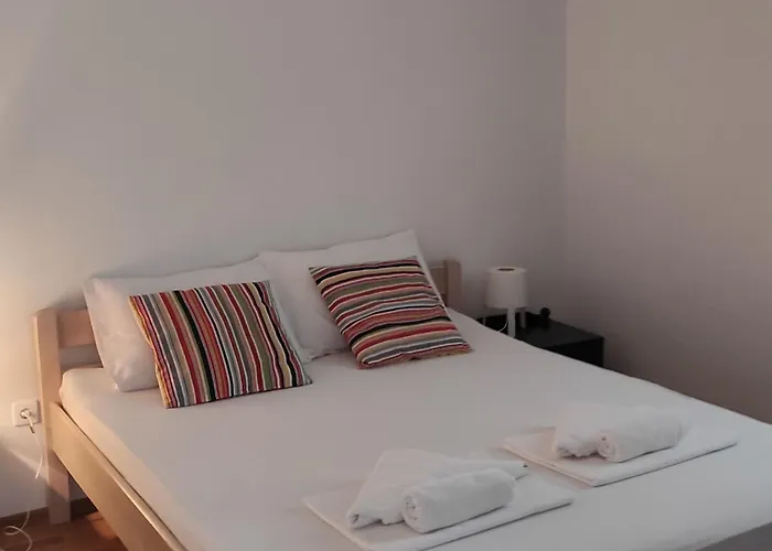 Daire Ela Sveti Filip i Jakov